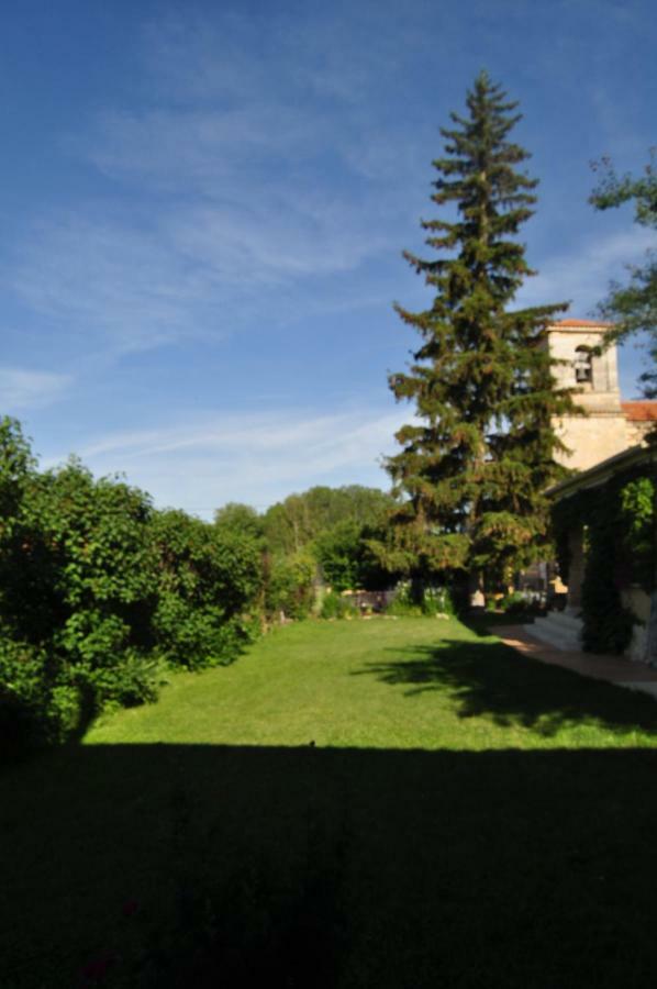 El Jardin De Manuela Villa Santibanez del Val Exterior photo